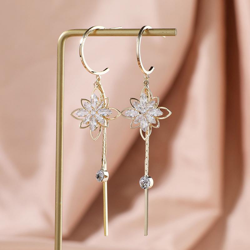 🔥 OFERTA EXCLUSIVA | Blossom™ Aretes de Flor de Circonia con Pompones