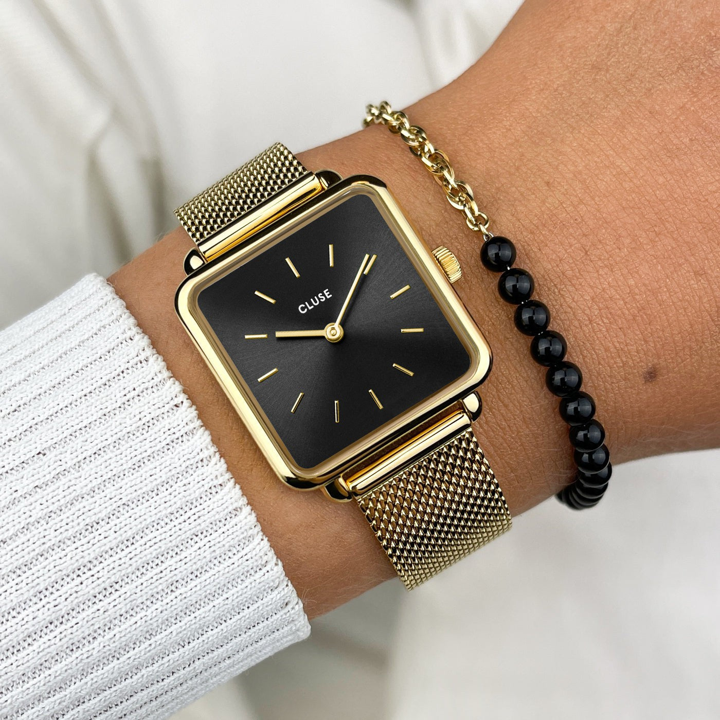 ❗️ Nuevo Producto ⚜️ | LuxeSet™ - Reloj La Tétragone Mesh negro y dorado🧩💖